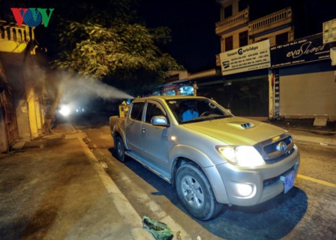 Dich sot xuat huyet tai Ha Noi tiem an nguy co bung phat manh tro lai hinh anh 1