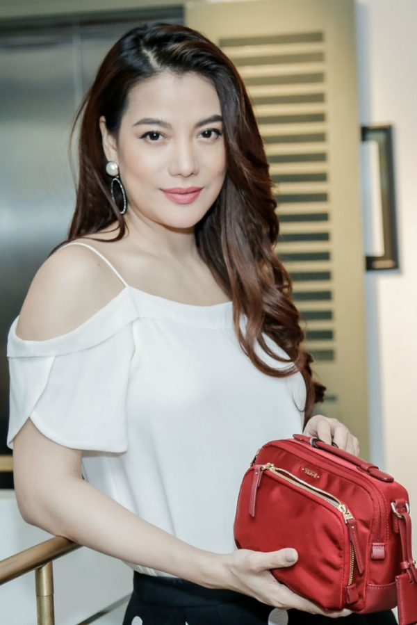 truong-ngoc-anh-vai-tran-goi-cam-thuy-dung-kin-mit-di-su-kien-1