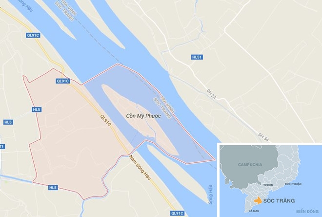 Xe Camry doi cu chay rui khi dang chay hinh anh 2