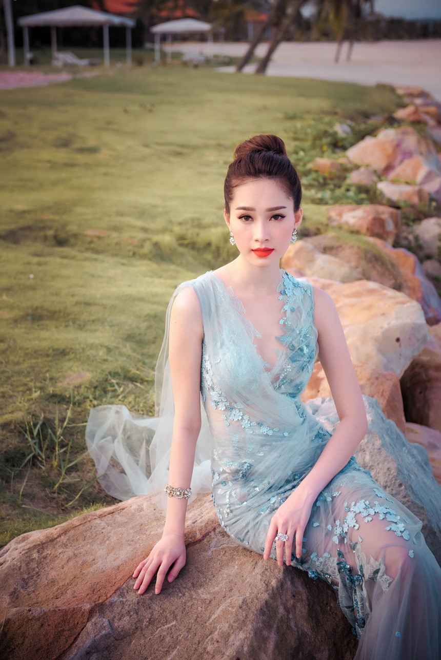 Nhan sac duoc vi 'than tien ty ty' cua Thu Thao sau 5 nam dang quang hinh anh 10
