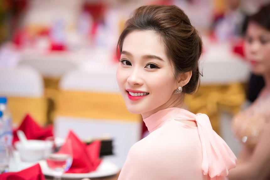 Nhan sac duoc vi 'than tien ty ty' cua Thu Thao sau 5 nam dang quang hinh anh 11