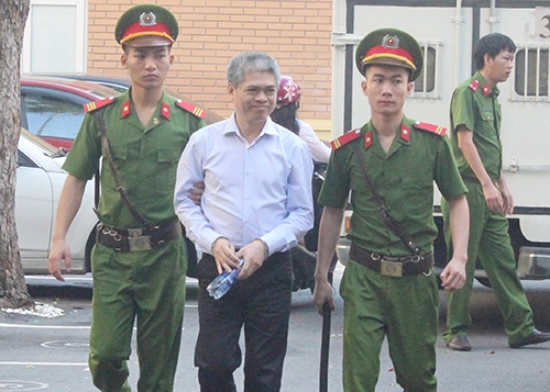 sep-dau-khi-bi-to-nhan-tien-cua-oceanbank-doi-chat-voi-cac-bi-cao-3