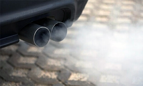 toyota-camry-dung-ban-o-singapore-do-chua-dat-chun-khi-thai