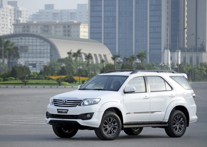 Toyota Innova va Fortuner o Viet Nam co bi loi cum bom khi? hinh anh 1
