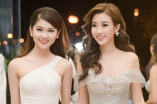 Thùy Dung và Mỹ Linh trong một sự kiện.