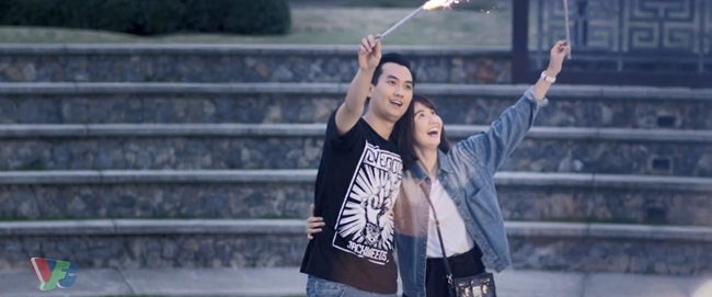 dan sao song chung voi me chong tro lai trong nguoc chieu nuoc mat - 11
