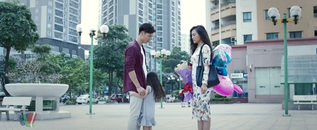 dan sao song chung voi me chong tro lai trong nguoc chieu nuoc mat - 15