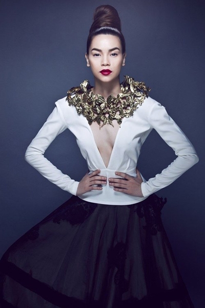 ho-ngoc-ha-se-dien-mo-man-chung-ket-vietnams-next-top-model