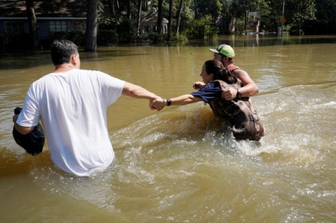 Mỹ: Người dân Texas trở về nhà sau siêu bão Harvey - ảnh 13