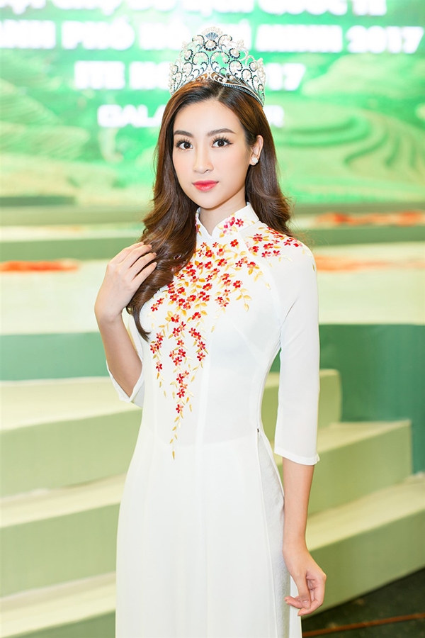 do-my-linh-dep-noi-bat-ben-hoa-hau-hoan-vu-lao-va-hoa-hau-toan-cau-campuchia-5