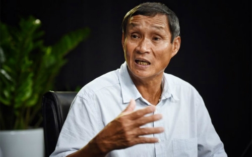 hlv-mai-duc-chung-co-cau-thu-nu-mang-thai-van-da-o-sea-games-29-7