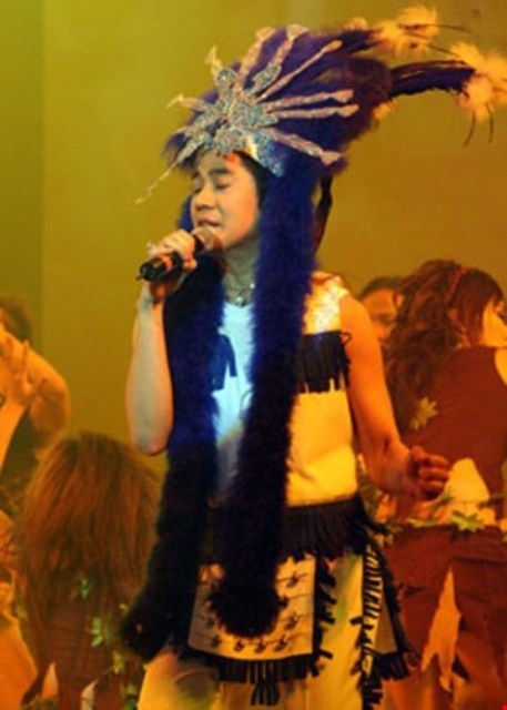 lam chi khanh he lo moi tinh voi ung hoang phuc va nhung buc anh hiem hinh anh 7