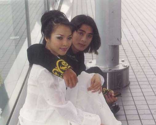 lam chi khanh he lo moi tinh voi ung hoang phuc va nhung buc anh hiem hinh anh 13
