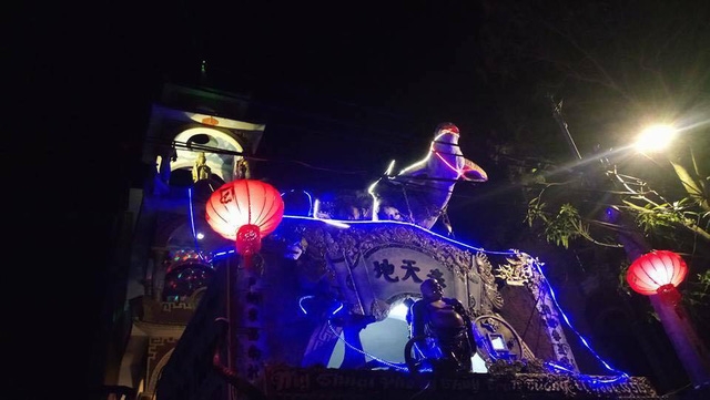 Trong 6 năm qua, căn nhà của anh Tưởng đã đón hàng trăm đoàn khách đến tham quan, chiêm ngưỡng
