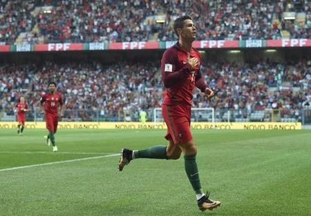 Bồ Đào Nha hiện vẫn kém Thụy Sĩ 3 điểm