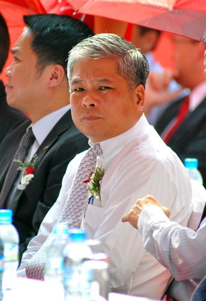Cuu Pho thong doc Dang Thanh Binh vua bi khoi to la ai? hinh anh 2