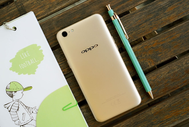 Oppo A71 chuyen selfie gia 4,7 trieu tai Viet Nam hinh anh 2