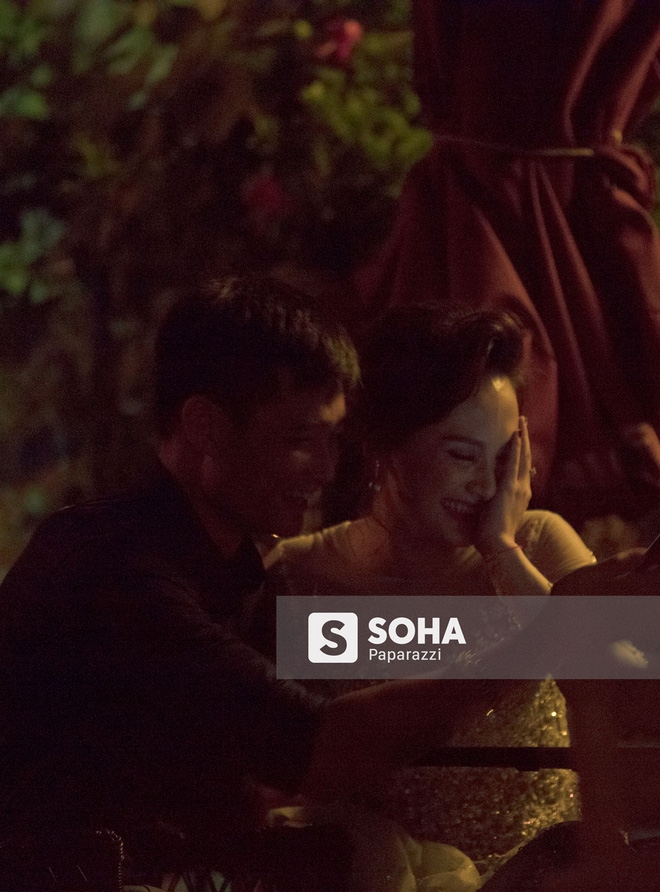Rời VTV Awards, vợ chồng Bảo Thanh ngập tràn hạnh phúc, hôn say đắm ở nơi công cộng - Ảnh 5.