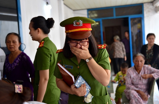 Tiếc thương người lính cứu hỏa ra đi khi còn quá trẻ - Ảnh 6.
