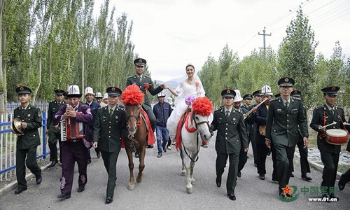 co-gai-di-hon-2000-km-bi-mat-cau-hon-ban-trai-lau-nam-1