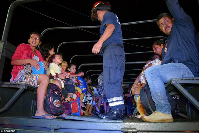 Số người thiệt mạng trong trận động đất 8,1 độ richter gần Mexico tăng mạnh, nhiều ngôi nhà bị phá hủy - Ảnh 3.