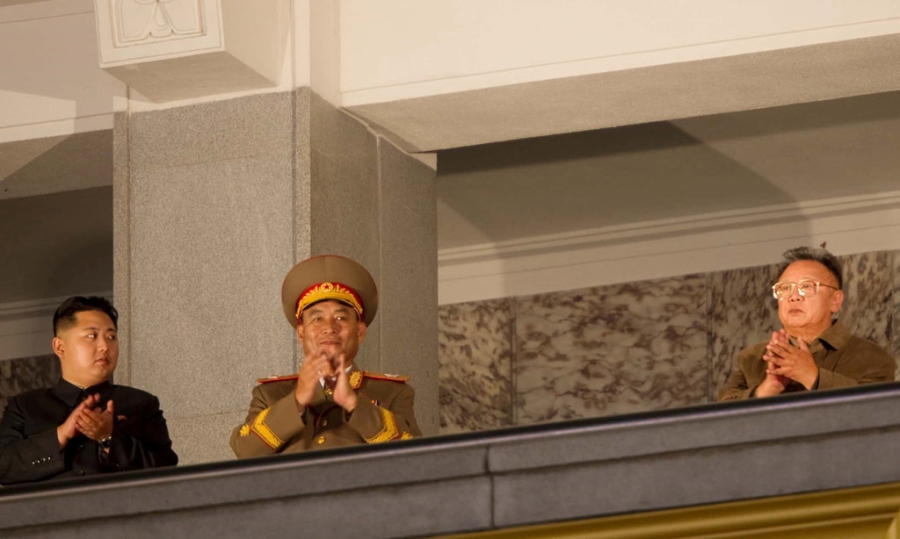 Kim Jong Un: Cung ran, lieu linh va day tinh toan hinh anh 1