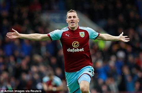 Burnley 1-0 Crystal Palace Doi khach lap ky luc buon hinh anh