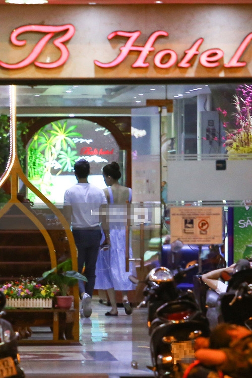 ho ngoc ha va kim ly bi bat gap cung vao khach san luc 3h sang hinh anh 3
