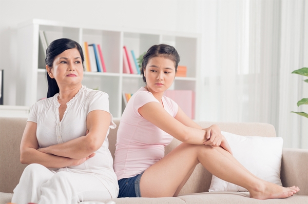  Tôi quá xấu hổ với các câu chuyện phòng the của mẹ chồng mà không biết làm sao (Ảnh minh hoạ IT) 