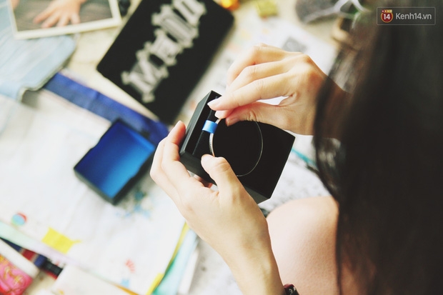 Phiên chợ người yêu cũ đặc biệt giữa lòng Hà Nội: Nơi thanh lý những kỷ vật tình yêu thời còn mặn nồng - Ảnh 14. Phiên chợ người yêu cũ đặc biệt giữa lòng Hà Nội: Nơi thanh lý những kỷ vật tình yêu thời còn mặn nồng - Ảnh 14.