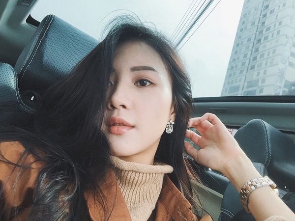 Vũ Ngọc Châm từng bận rộn với công việc tiếp viên hàng không. Cô luôn đẹp và chia sẻ hình ảnh check-in ở nhiều nơi trên thế giới