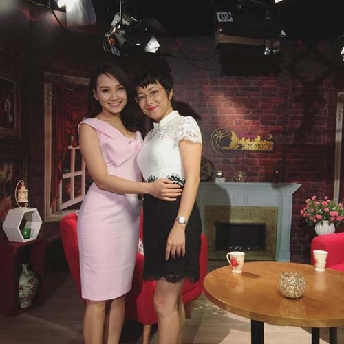 bao thanh giat status am chi ban gai cong ly sau khi bi to chanh choe? hinh anh 2