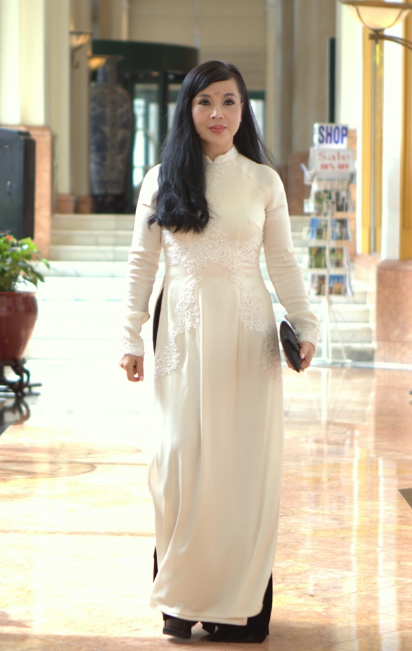 em-be-ha-noi-lan-huong-trai-long-ve-cuoc-song-con-anh-con-toi