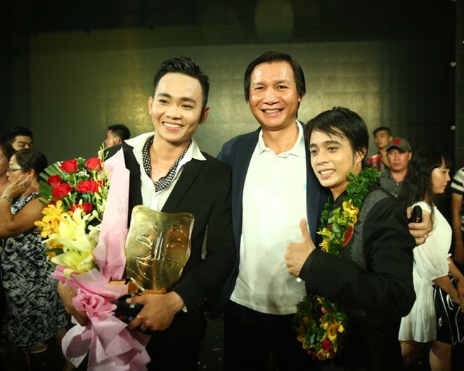 sao viet bang hoang khi nghe tin 
