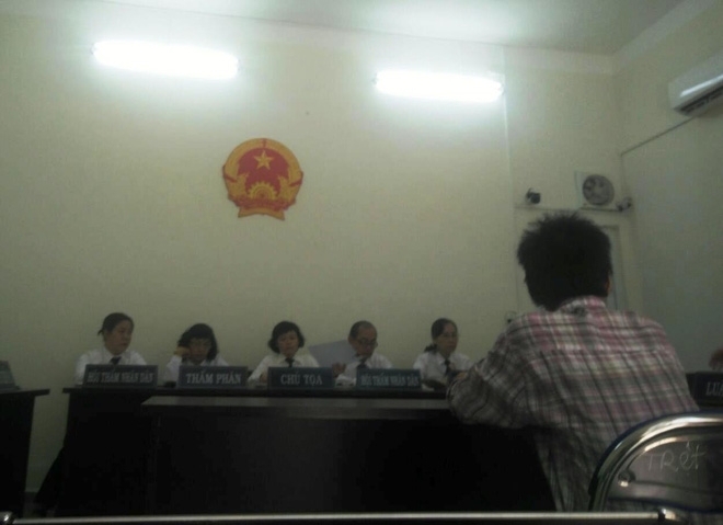 Vợ ngoại tình rồi có con, chồng tức giận mua xăng về khóa cửa đốt cháy 2 mẹ con - Ảnh 3.