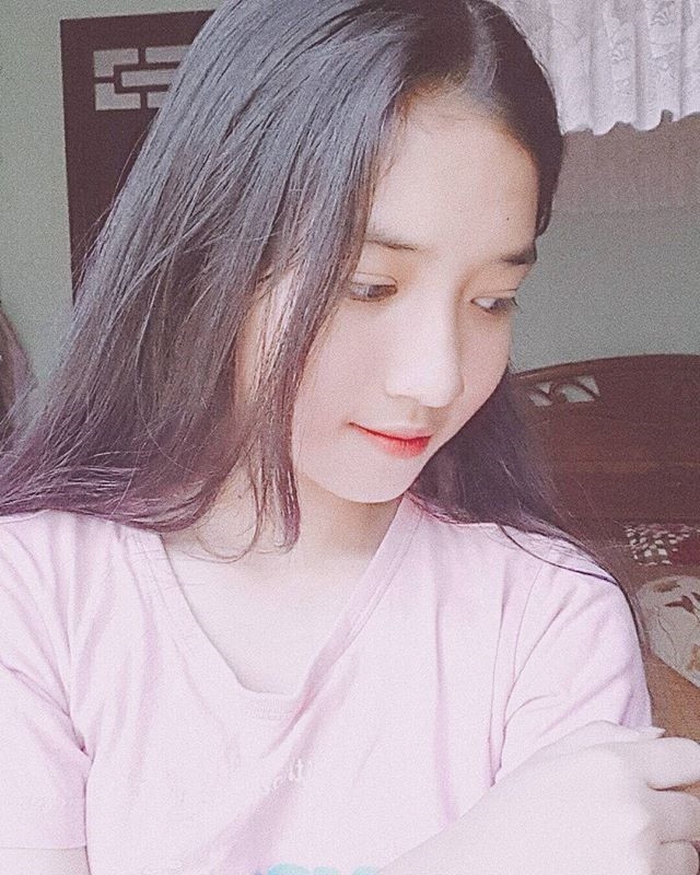 Dan mang tim kiem anh truc dien cua nu sinh Hue co mui cao nhu Tay hinh anh 4