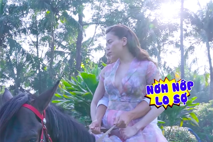 ho-ngoc-ha-so-gan-chet-kim-ly-lai-hao-hung-khi-om-co-cuoi-ngua-3