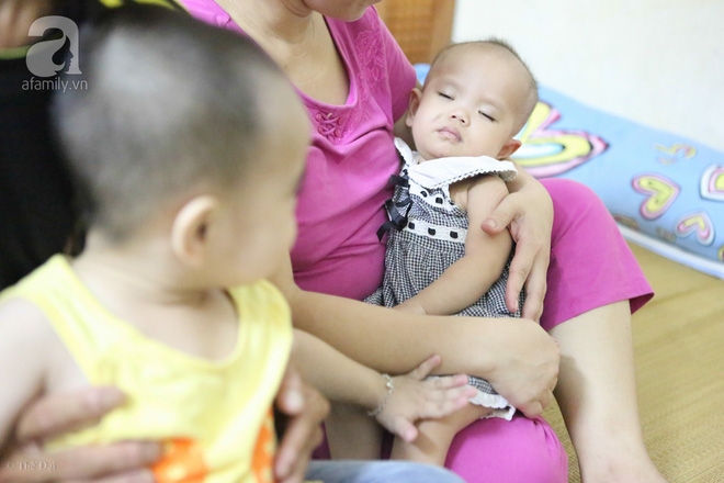 Một ngày của cô bé 4 tuổi không được đến trường, sống sót nhờ những chiếc băng vệ sinh và bao cao su - Ảnh 5. Một ngày của cô bé 4 tuổi không được đến trường, sống sót nhờ những chiếc băng vệ sinh và bao cao su - Ảnh 5.