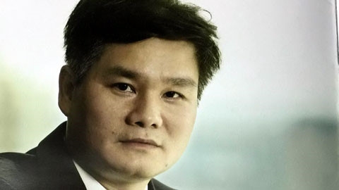 Nga ngua voi tro lua ty do cua ong tien si tu xung hinh anh 1