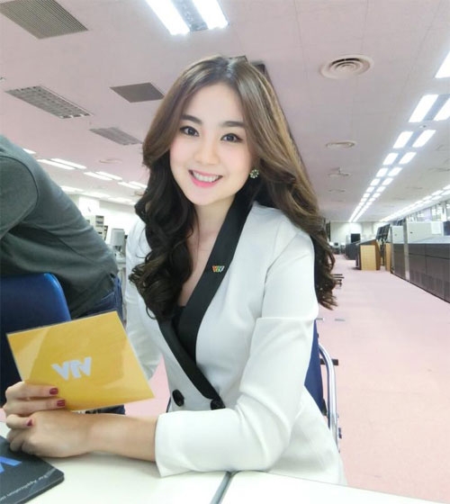 Hiện tại, Mai Ngọc gắn liền với vai trò nữ MC bản tin thời tiết của VTV, được khán giả truyền hình vô cùng yêu mến.