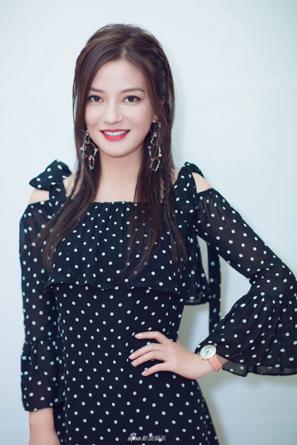 tham gia gameshow, trieu vy dat hang hieu kin nguoi khien fan 