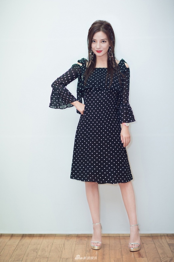 tham gia gameshow, trieu vy dat hang hieu kin nguoi khien fan 
