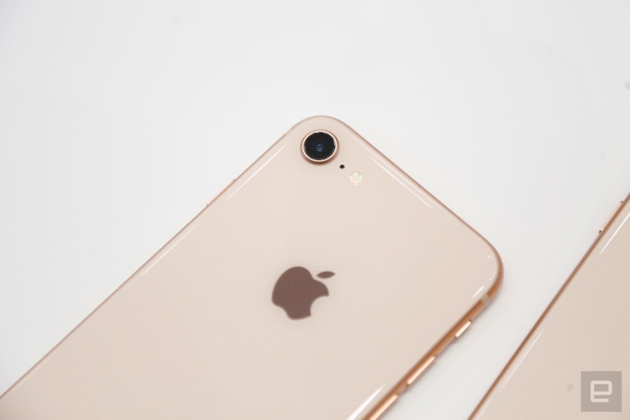 Thuc te iPhone 8, 8 Plus: Don bay de ban iPhone X? hinh anh 8