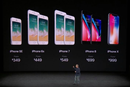 Giữ lại model cũ bằng cách giảm giá khiến cho dải sản phẩm iPhone của Apple rất đa dạng về giá và lựa chọn.