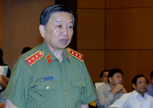 bo-truong-cong-an-khung-bo-mang-dang-noi-len