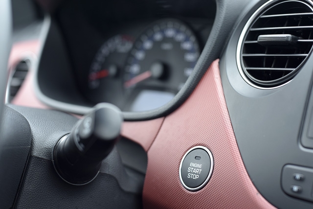 Đánh giá nhanh Hyundai Grand i10 lắp ráp nội: Xe nhỏ, tính năng khá - Ảnh 6.
