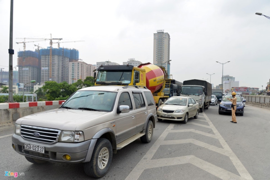 Hien truong tai nan xe bon lam te liet duong tren cao vanh dai 3 hinh anh 6