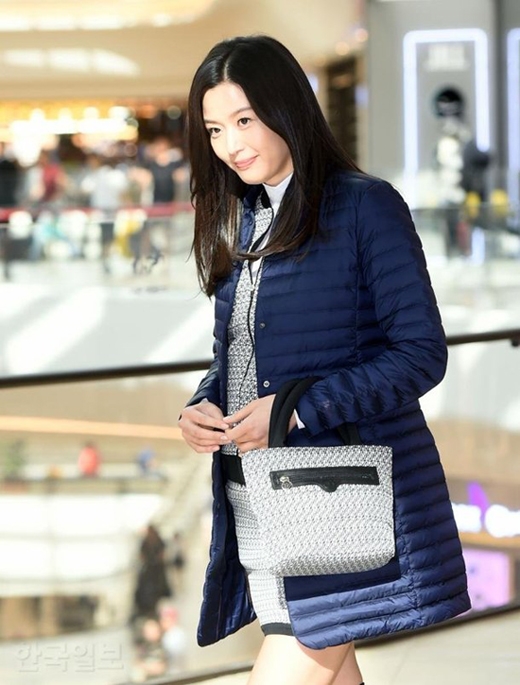 mo-chanh-jeon-ji-hyun-be-bung-bau-7-thang-di-su-kien-3