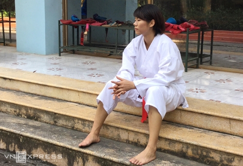nguyen-thi-ngoan-tu-phim-kiem-hiep-den-chuc-vo-dich-karate-the-gioi-2