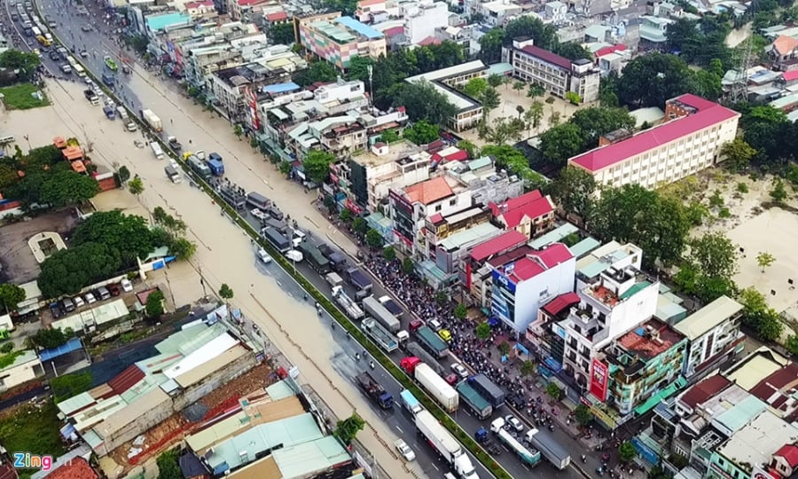 Quoc lo 51 o Dong Nai chim trong bien nuoc suot 7 gio hinh anh 1